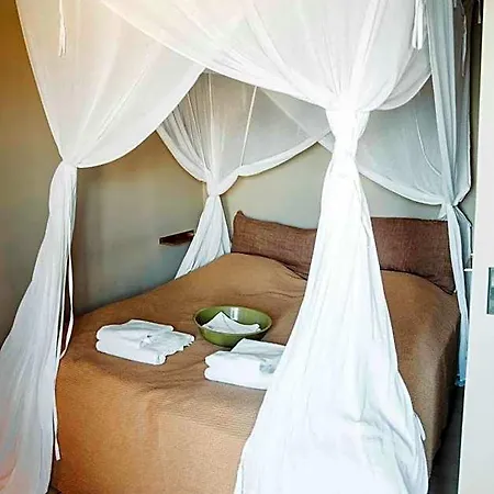 The Falcon Hotel 3*